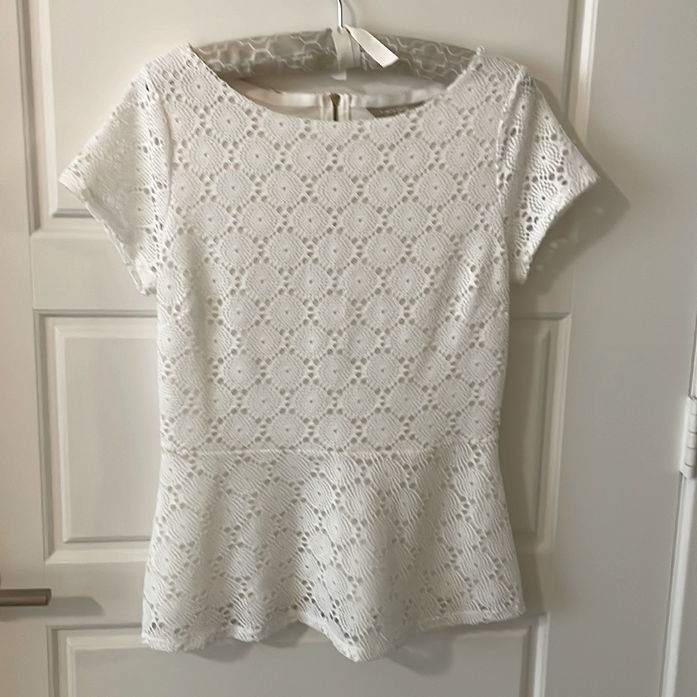 Banana Republic white lace top summer